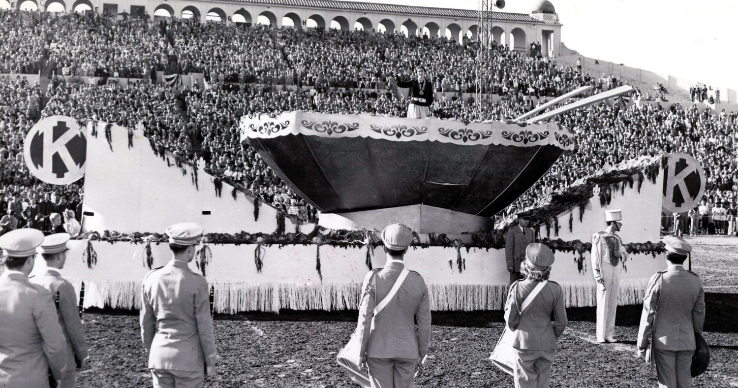 A Salad Bowl float in Montgomery Stadium, 1949.