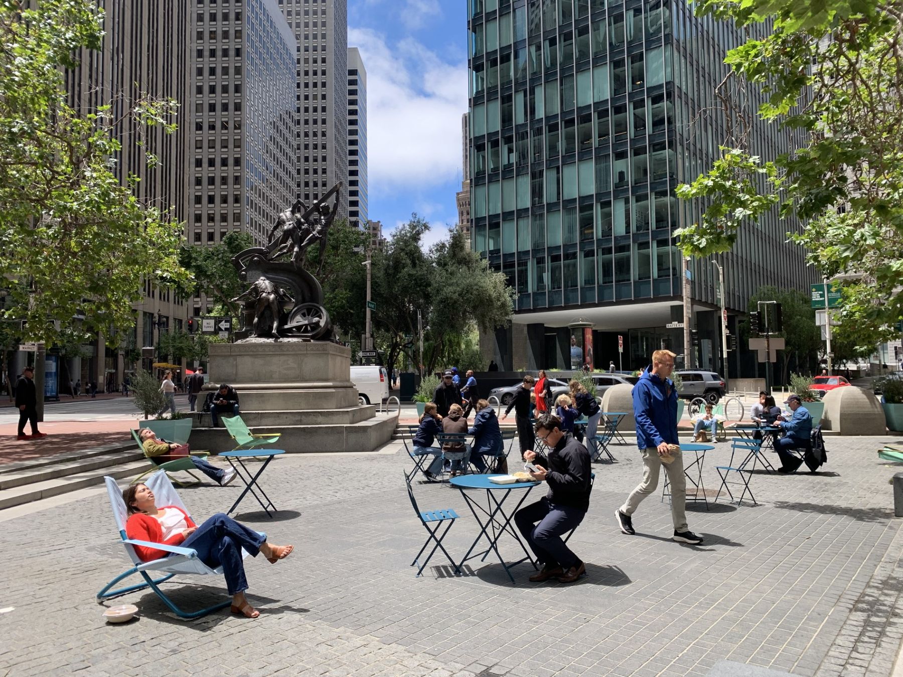 Mechanics Plaza and Monument | Downtown San Francisco