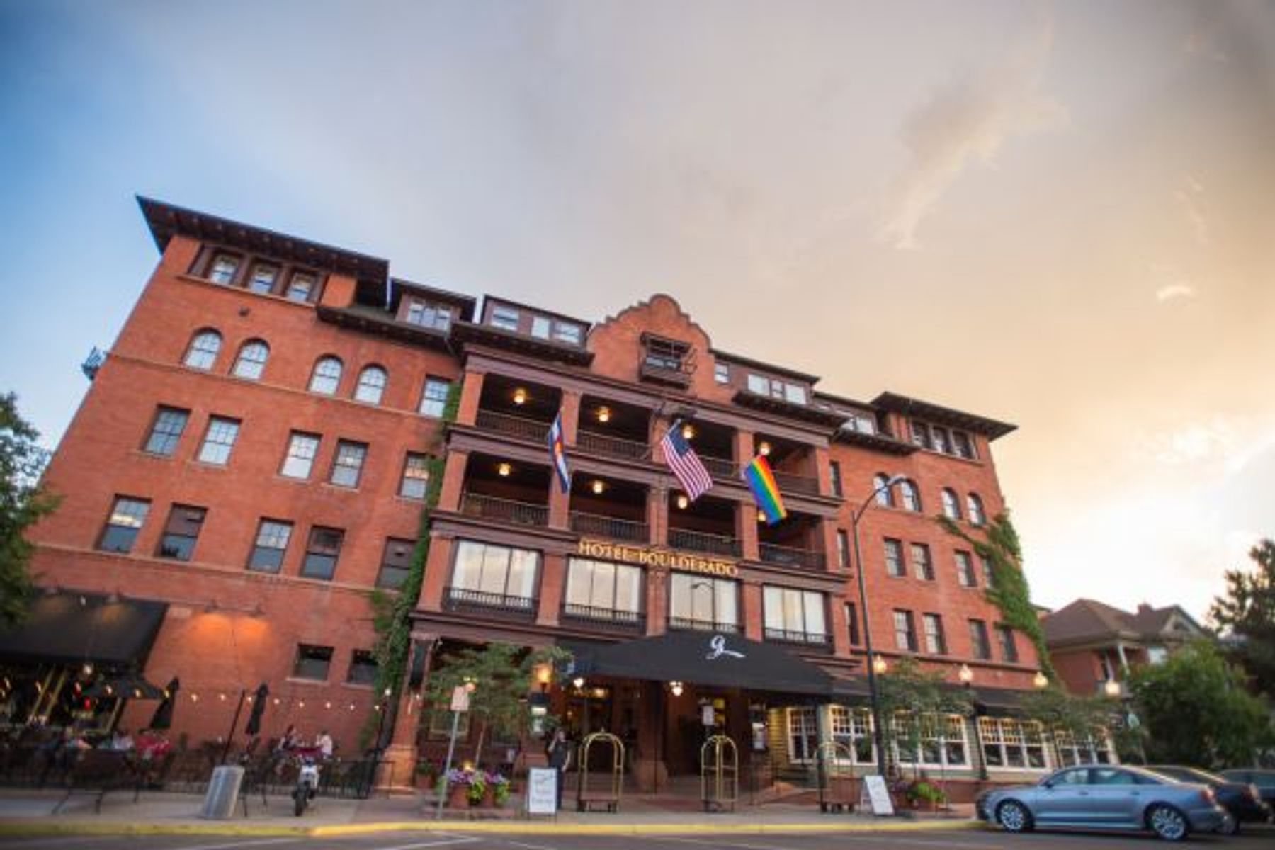 exterior of Hotel Boulderado