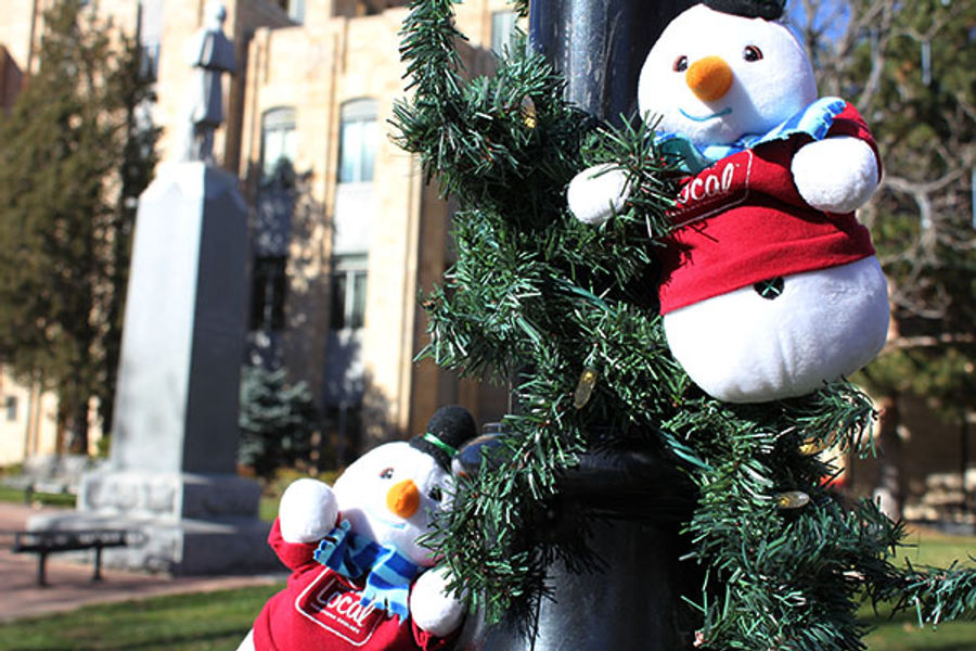 #FindFreezie: Shopping, Snowmen and Selfies
