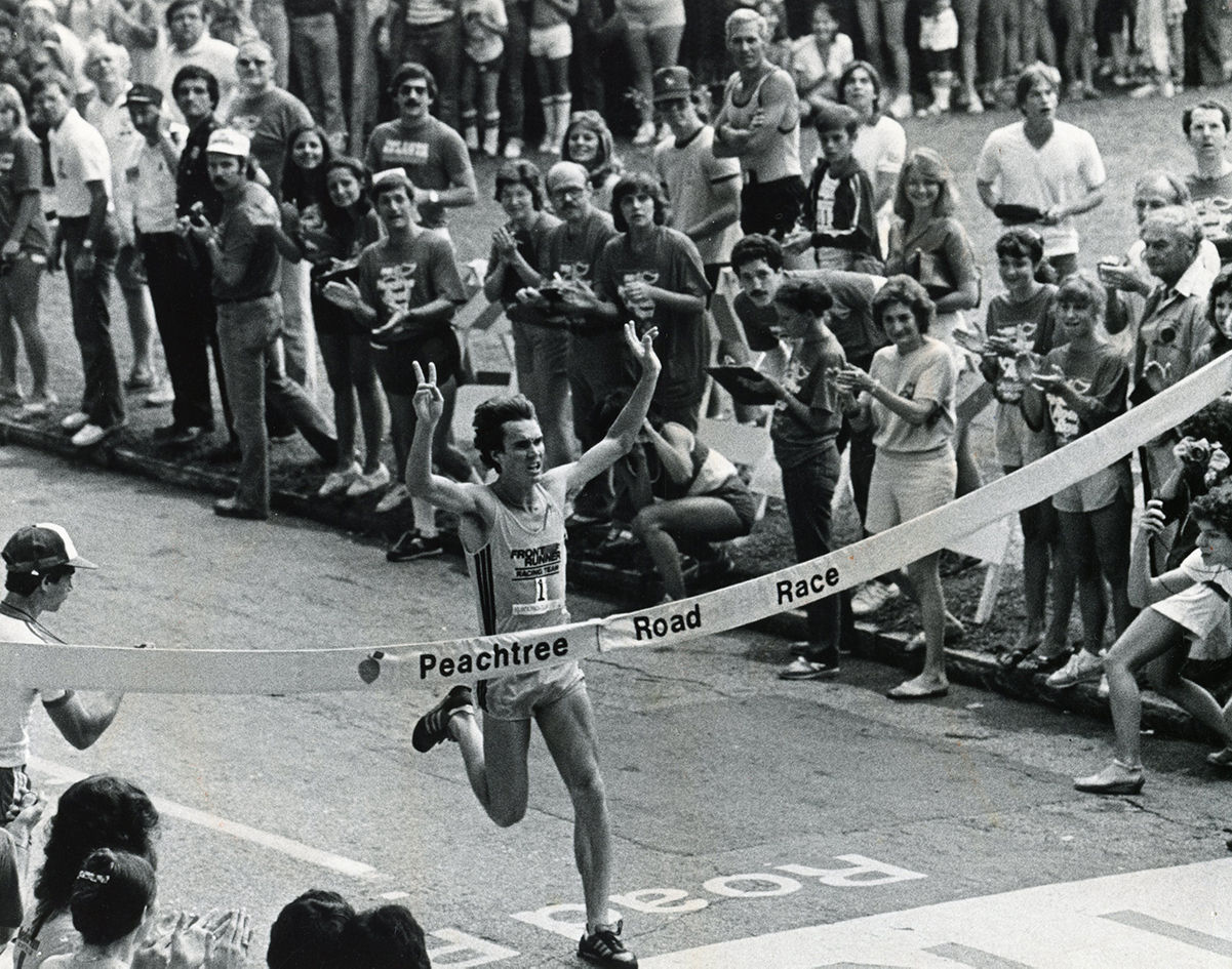 Craig Virgin wins the Peachtree Road Race in 1981.