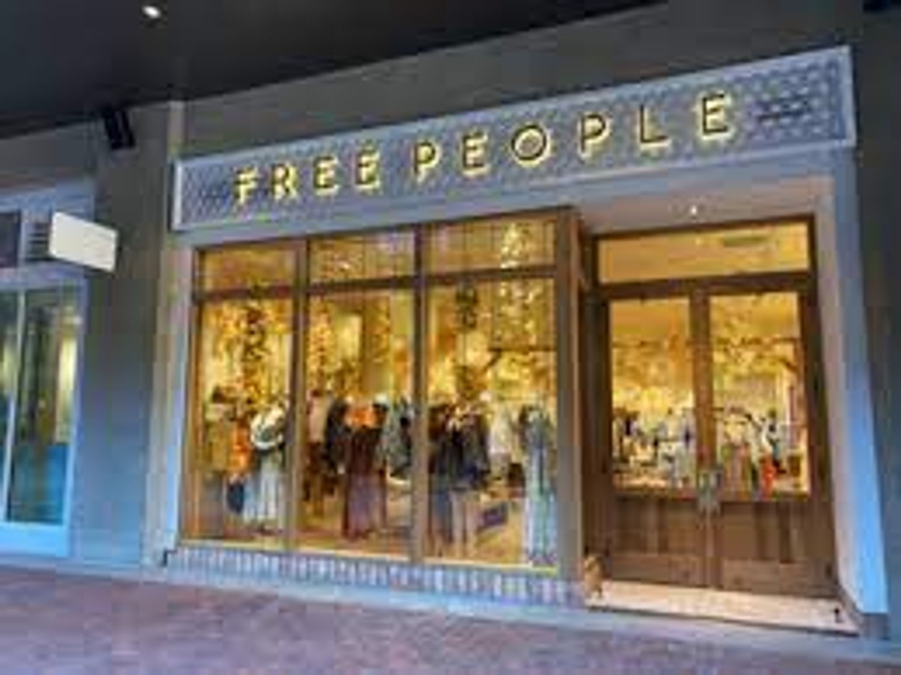 Free People  Downtown Nashville